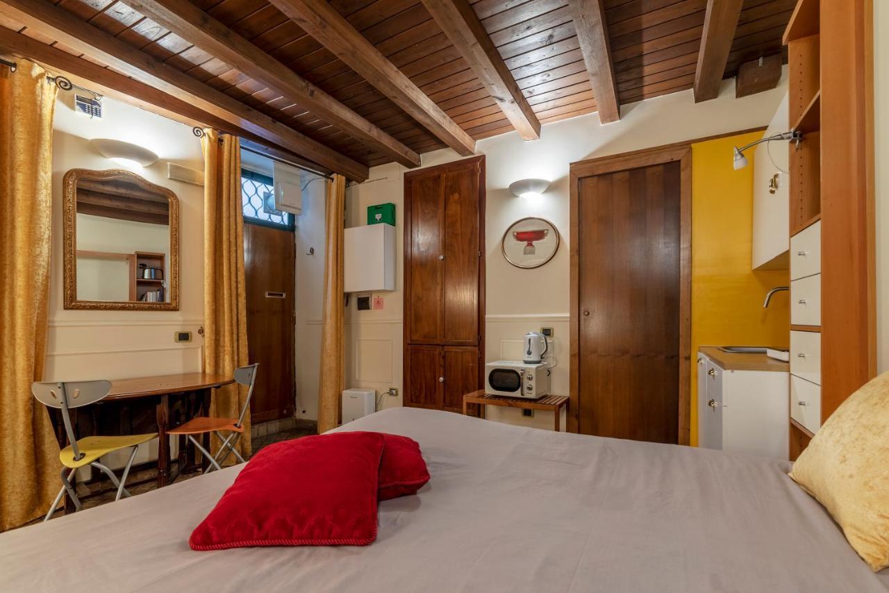 Piazza Navona Cozy And Central Studio โรม ภายนอก รูปภาพ