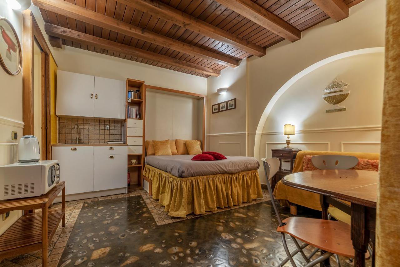 Piazza Navona Cozy And Central Studio โรม ภายนอก รูปภาพ